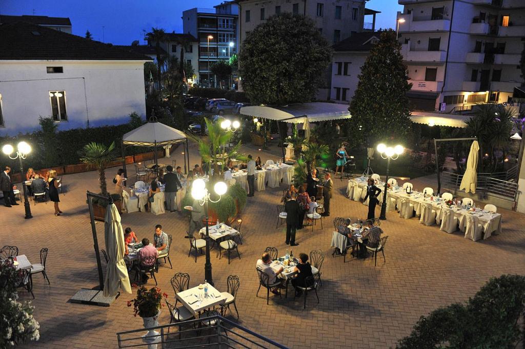 Hotel President Μοντεκατίνι Τέρμε Εξωτερικό φωτογραφία